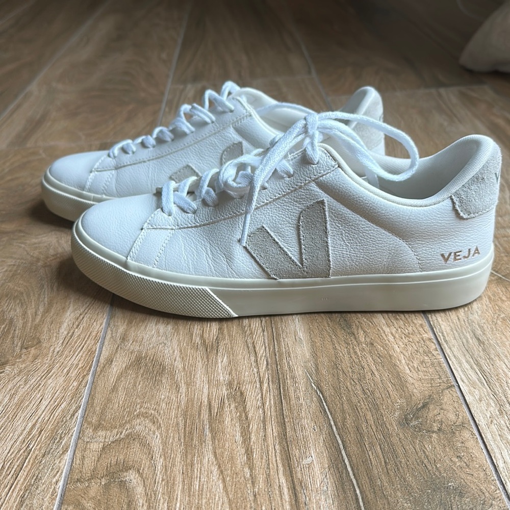Veja Men's Campo Chromefree Leather Sneaker